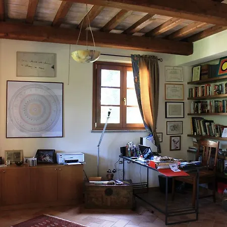 Donna Etrusca 3* ストリ