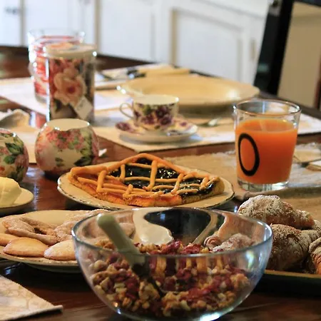Donna Etrusca Bed & Breakfast